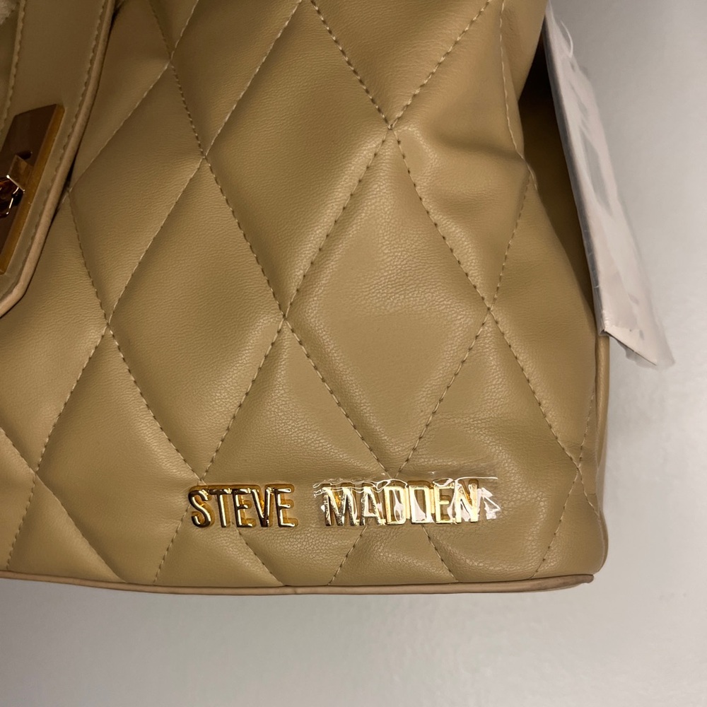 Steve Madden Olive Quilted Handbag - Picture 4 of 9